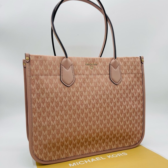 Michael Kors Large Heidi Tote Bag - Picture 4 of 12